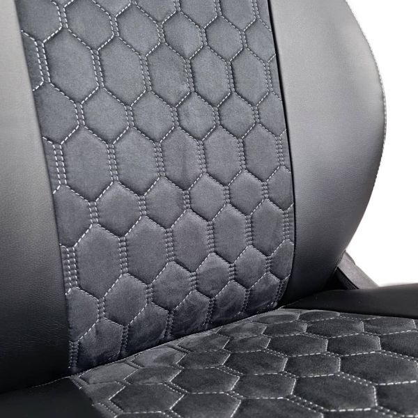 Чехлы Алькантара на Renault Arkana