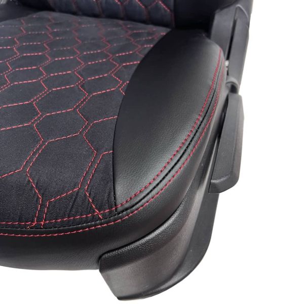 Чехлы Алькантара на Renault Arkana