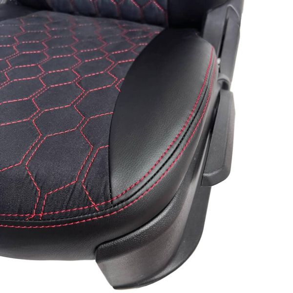 Чехлы Алькантара на Renault Arkana