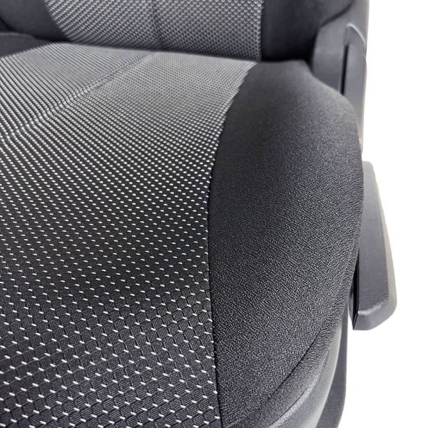 Чехлы из Жаккарда на Renault Arkana